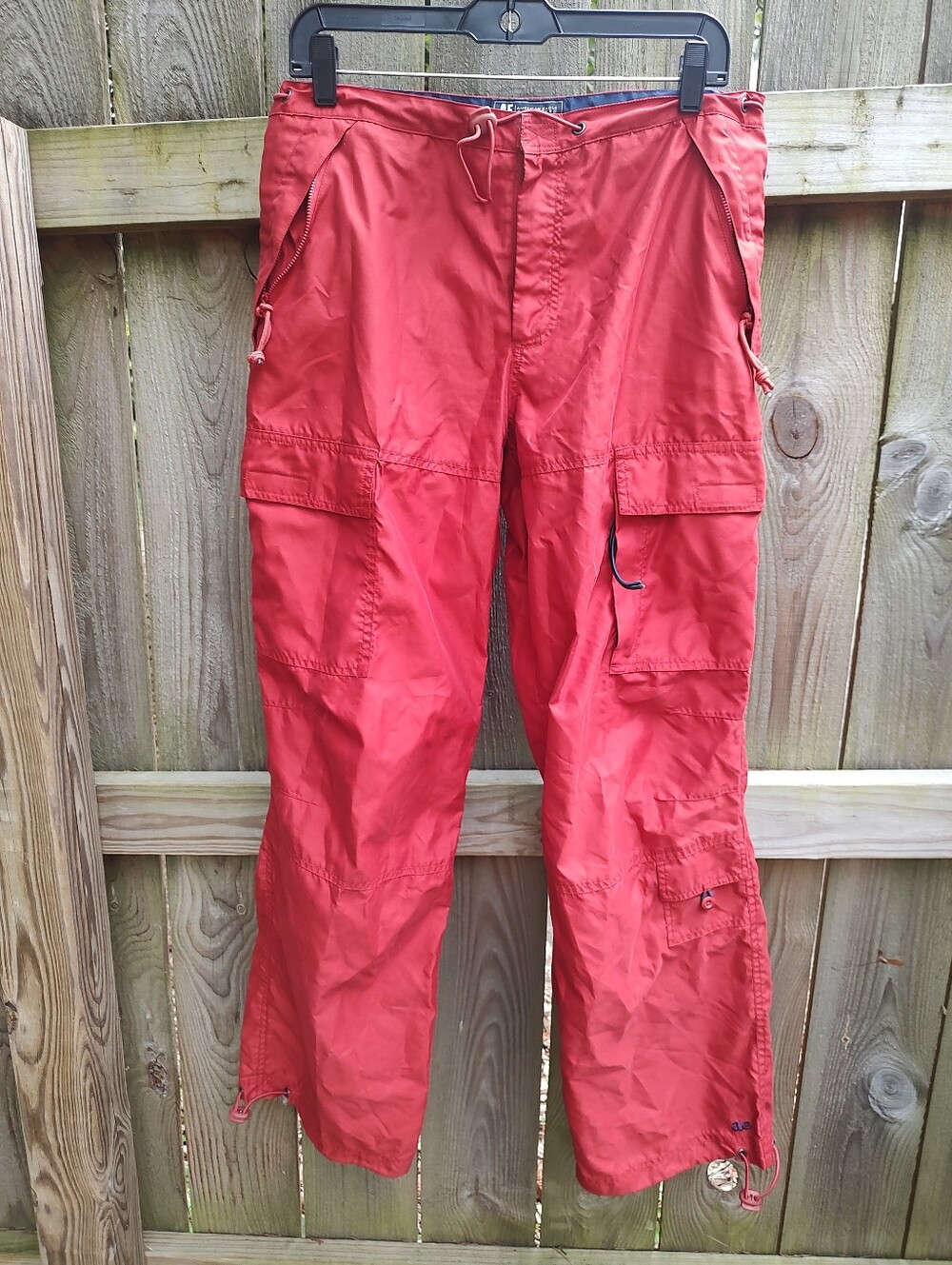 🏵️ American Eagle Y2K Vtg Mid Rise Baggy Streetwear Red Cargo Pants Women 10